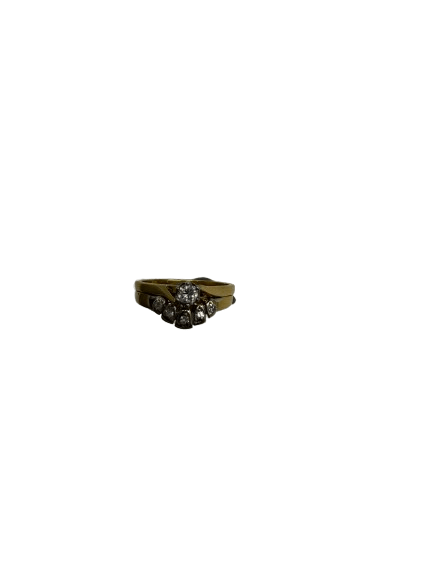 Ladies 18ct Yellow And White Gold 6 Stone Diamond Ring Set 3.17gms With Valuation Certificate Size 49,J (MR)