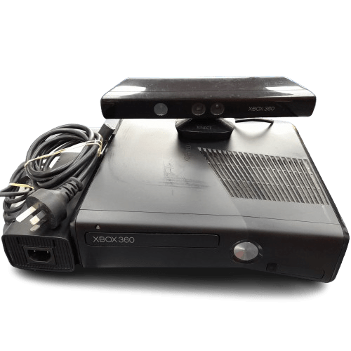 Microsoft Xbox 360 s 1439 Black With Cables