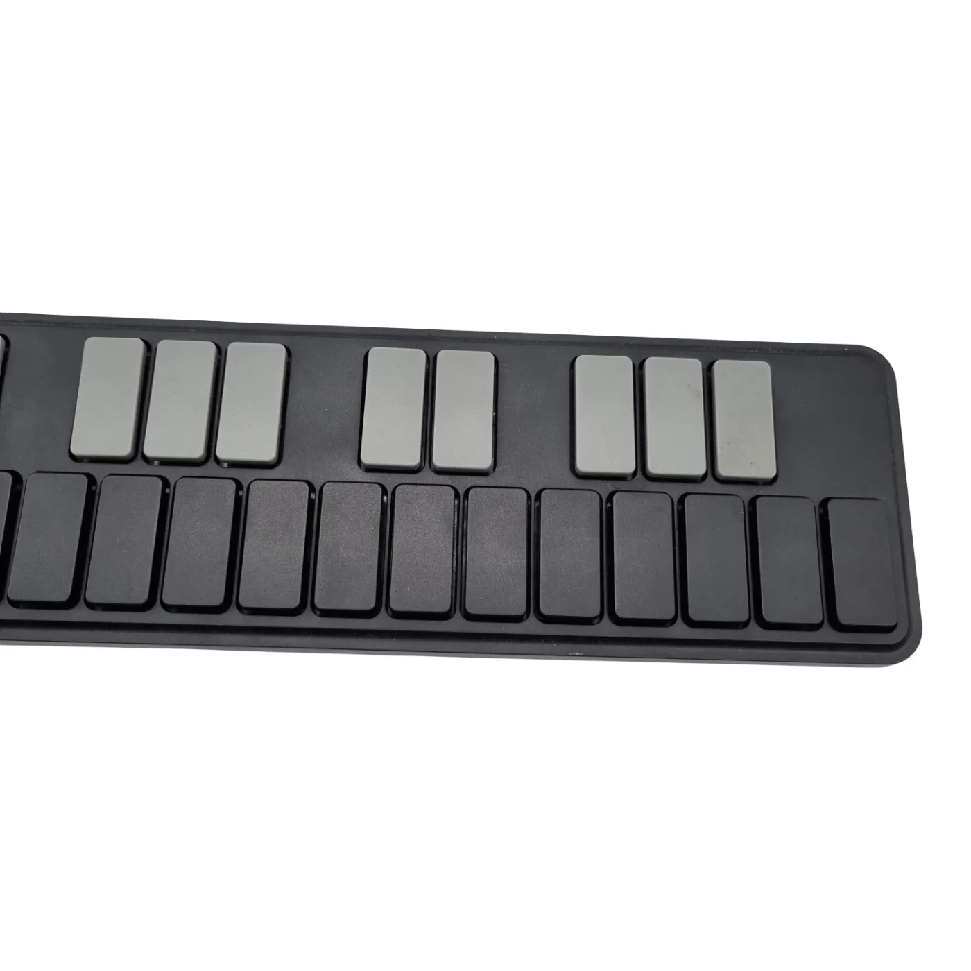 KORG nanoKEY2 – Ultra-Portable USB MIDI Keyboard With Cord