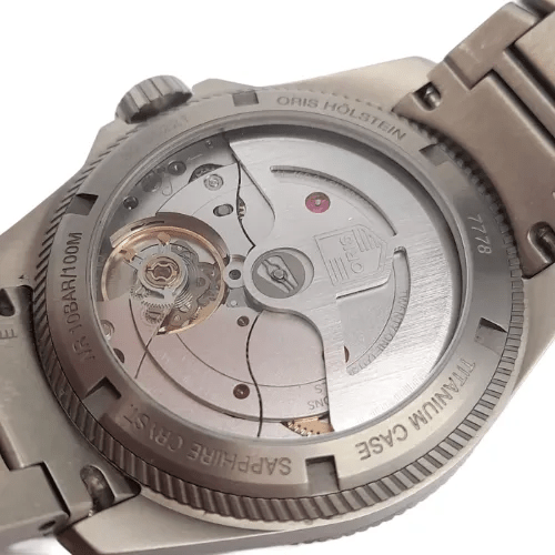 Oris Propilot X Calibre 400 39mm Salmon Dial Watch With Box – In House Swiss-Made Movement with 5 Days Power Reserve