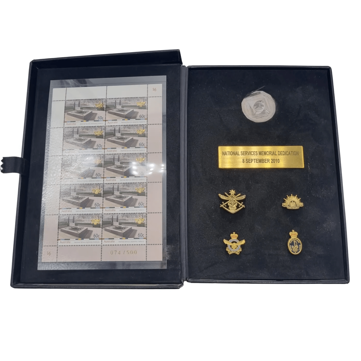 National Service Pin Set – Memorial Dedication Edition (074/500) + 4 Pins + 2011 Remeberance Coin  (WR 1342532)