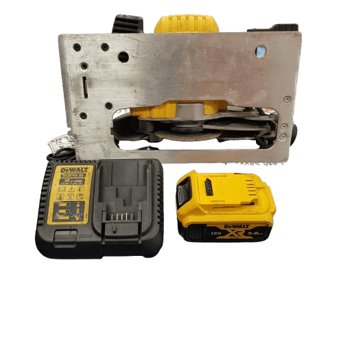 DeWALT DCS570 18V XR Li-ion Cordless Brushless Circular Saw – withe DeWALT 18V DCB184-XE battery + DeWALT DCB115-XE Battery Charger – (MR)