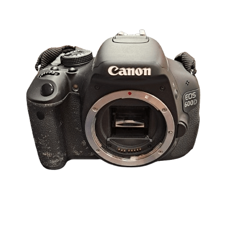 Canon Camera EOS 600D With 2 Batteries And Memory Cards