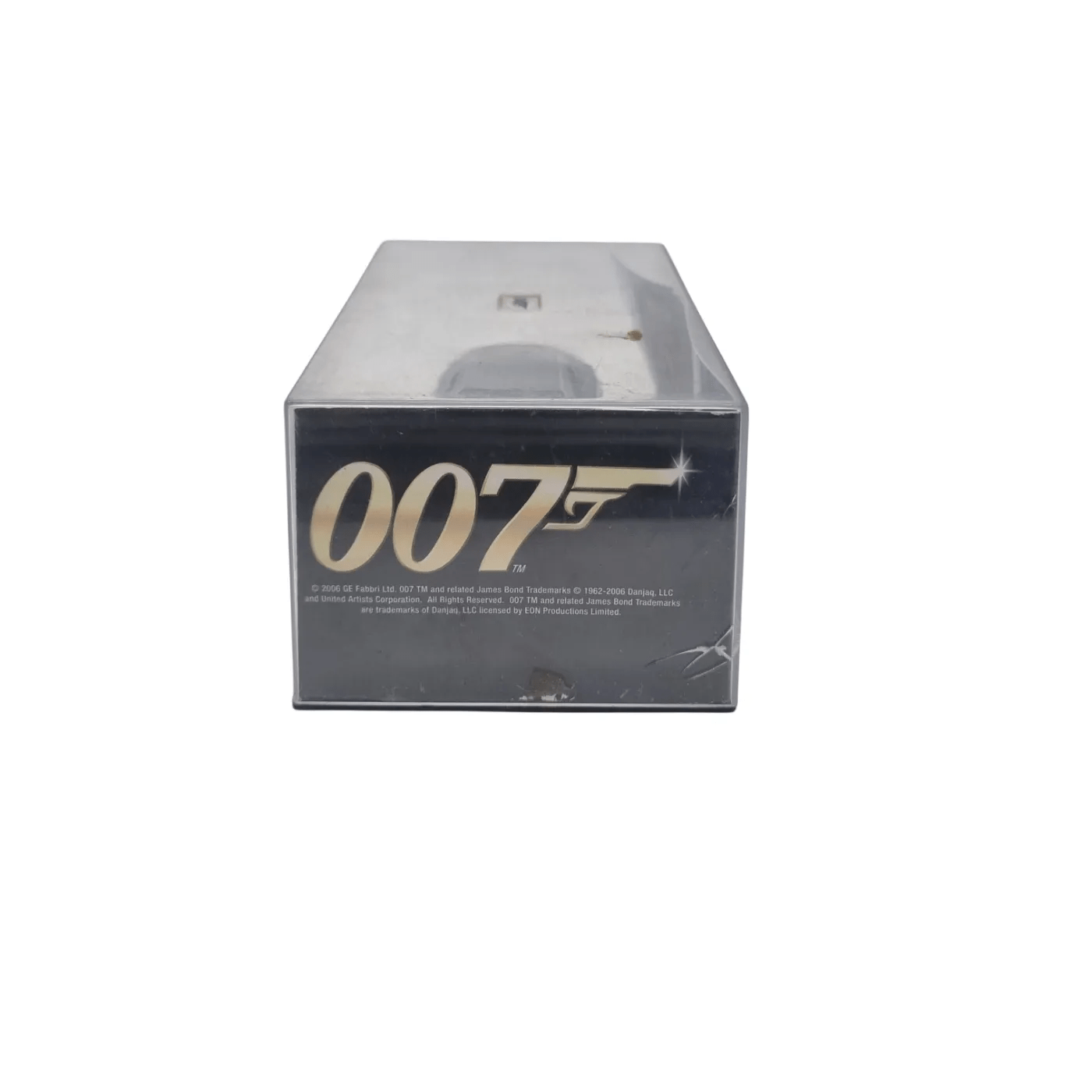 007 Aston Martin V12 Vanquish Model Car – Display Case Edition