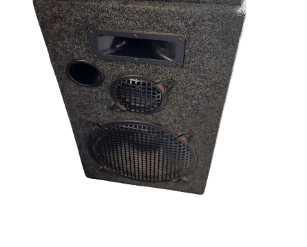 2x Big Speakers unbranded Grey ** PICK UP ONLY** (LE)