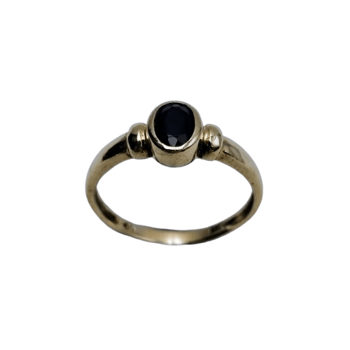 9ct Yellow Gold Round Ring – 1.9g – 0.25ct Dark Blue/Black Sapphire – Size O