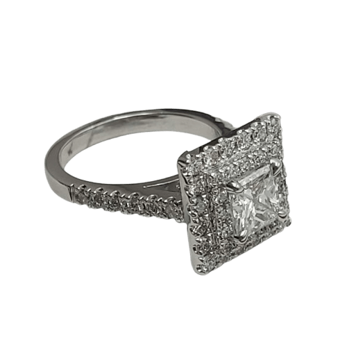18ct White Gold Ring 1.98ct TDW 6.99gms Diamond Cluster Valuation Piece