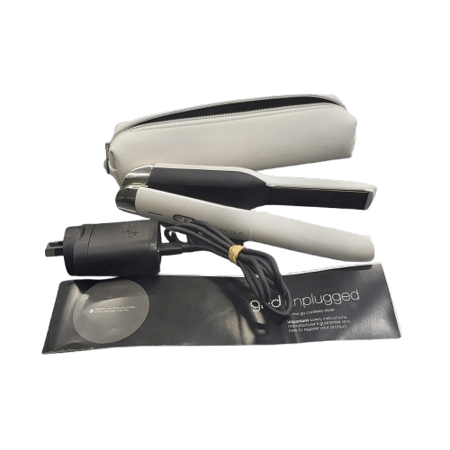 GHD HAIR STRAIGHTENER S9U221WHITE IN SOFT CASE WITH CHARGER CORD