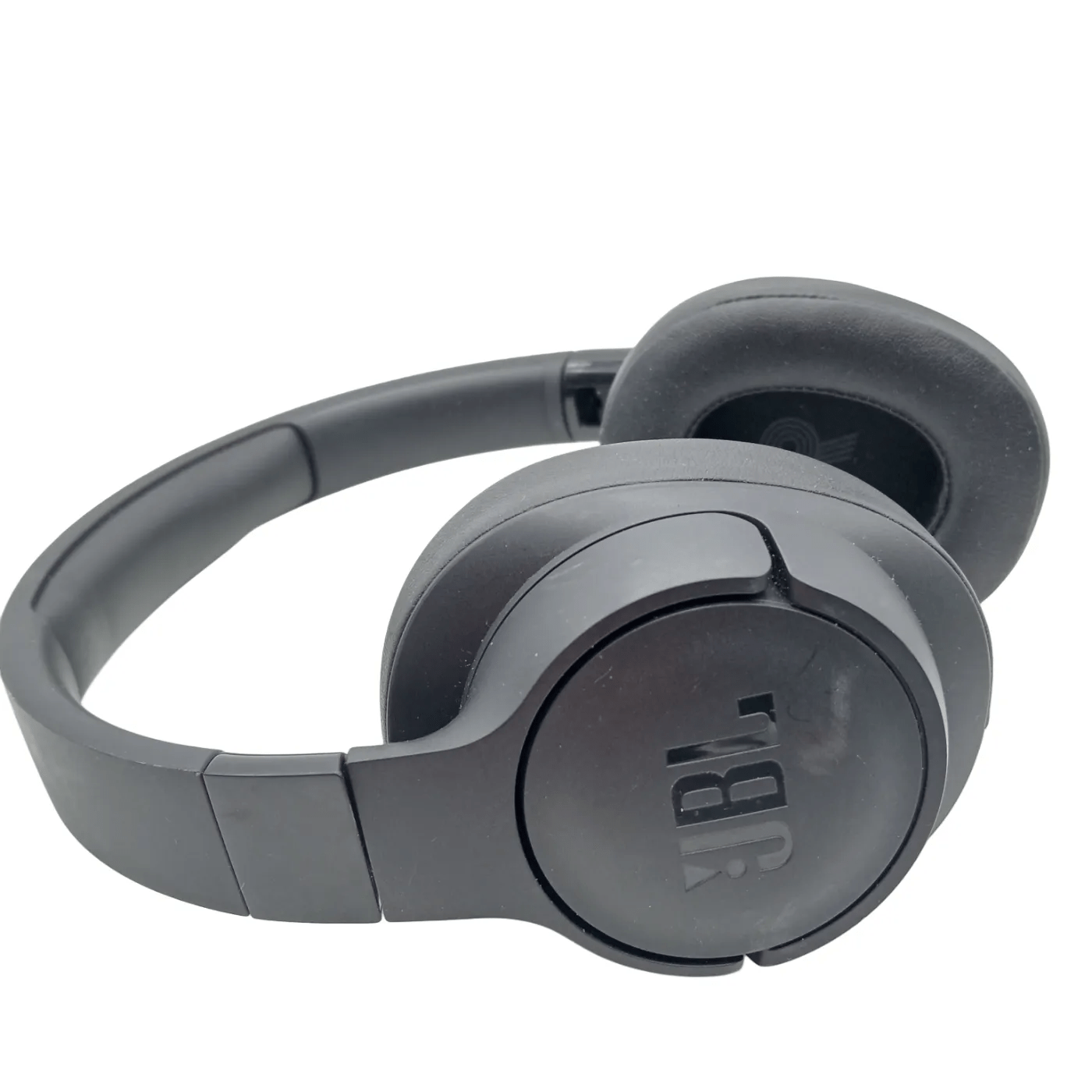JBL Tune 720BT Wireless Over‑Ear Headphones – Black  (WR 1348815)