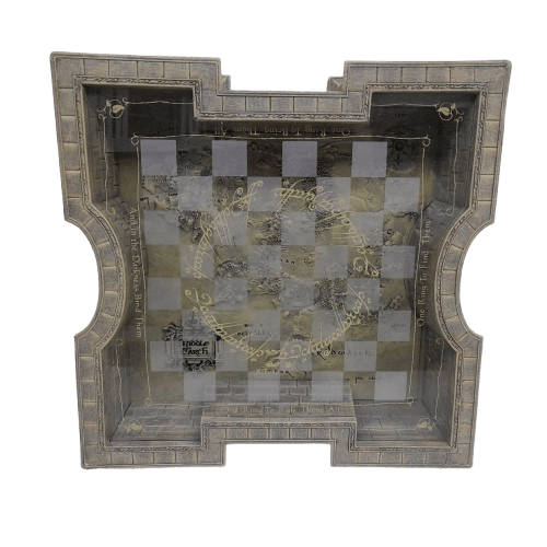 The Noble Collection The Lord of the Rings Chess Set (LN)