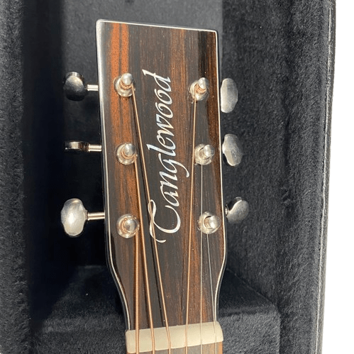 Tanglewood TWJ SFCE – Natural Wood. In Hard Case. Strap Included.