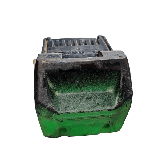 Hitachi 18v 4.0Ah Rechargeable Battery – Has Spray Paint All Over, Name Engraved On Side (LE 1350063)