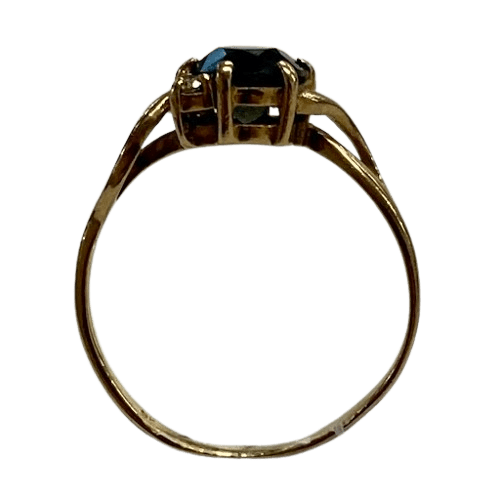Ladies 9ct Yellow Gold Accent Ring Crossover Detailing with Blue Centre Sone. Size 6