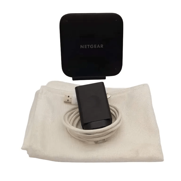 Netgear Nighthawk M6 5G WiFi 6 Mobile Router With 5G Sub-6 bands with Power and Pouch