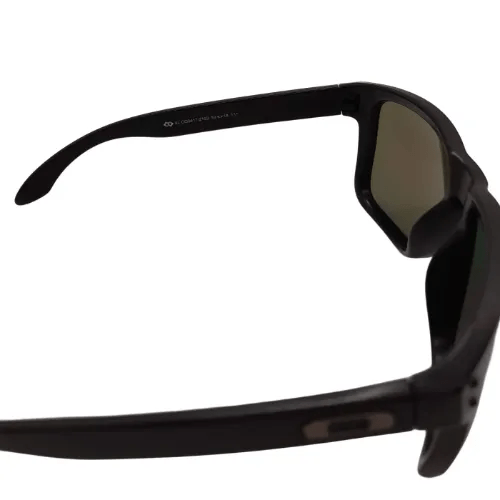 Oakley Holbrook Sunglasses – Black Frame / Blue Lens With Hard Case & Soft Pouch