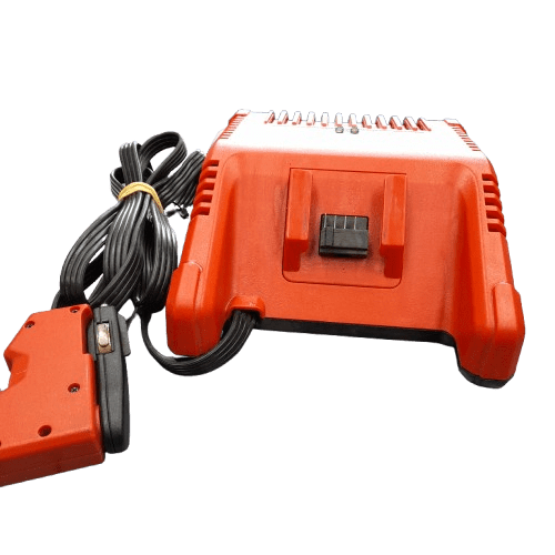 Milwaukee Charger 2710/10 Red M18 Car Charger