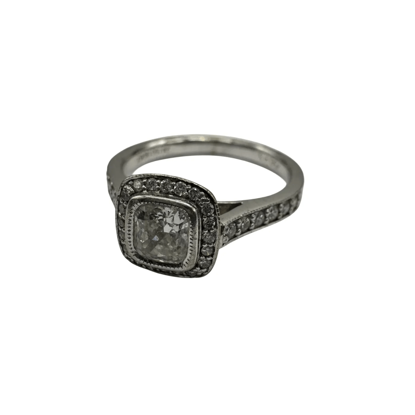 Ladies 18ct White Gold 33 Cushion & Brilliant Cut Diamonds Ring 0.67 TDW K 1/2 5 3/4 With Valuation (WR 1149466)