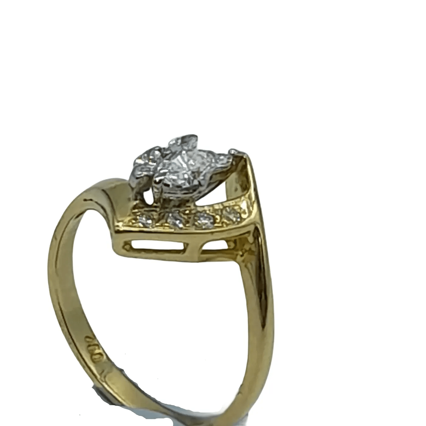 Ladies 18ct Yellow & White Gold 8 Stonde Diamond Ring 0.30 TDW L 6 With Valuation