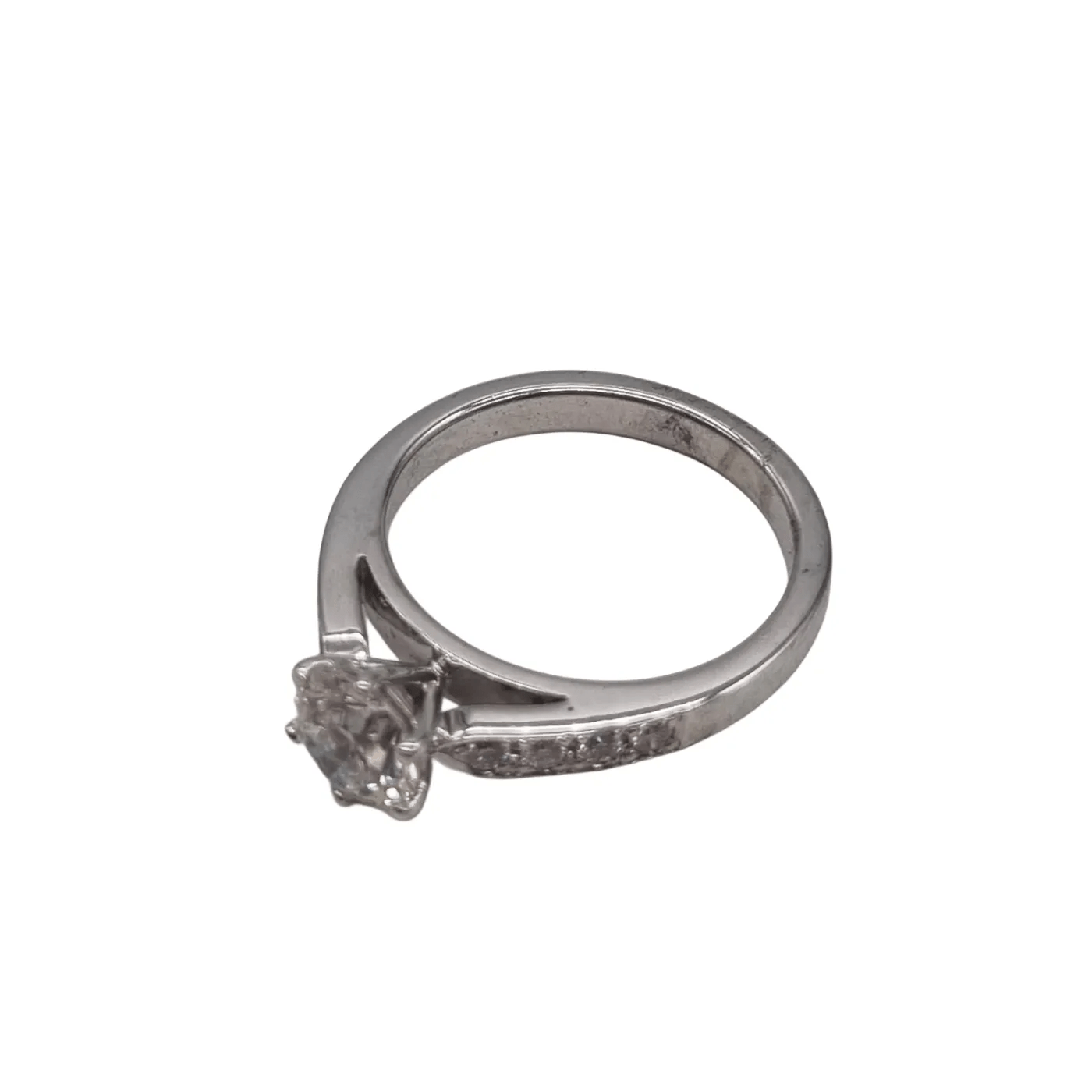 Ladies 18ct White Gold Brilliant Cut Tapered Diamond Ring – Size 5.5