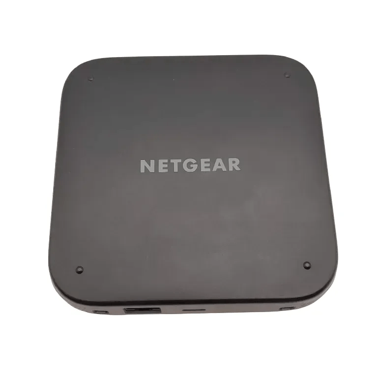 Netgear Nighthawk M6 5G WiFi 6 Mobile Router With 5G Sub-6 bands with Power and Pouch