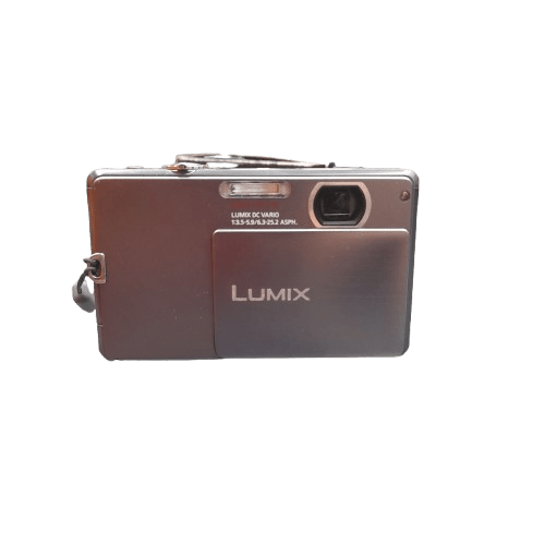 Panasonic FP3 Lumix Digital COmpact Camera With Battery – Charger & Case (MR1347250)