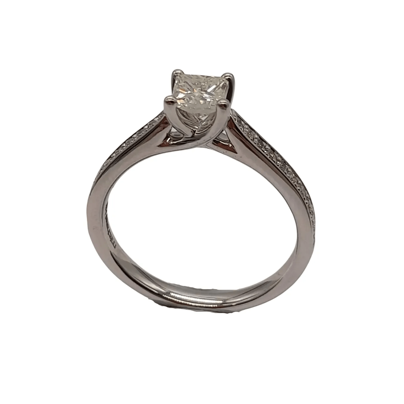 Ladies 14ct White Gold 21 Stone Diamond Ring TDW 0.82 O 7 1/2 With Valuation