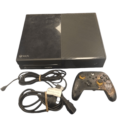 XBOX ONE #1540 500GB – with Controller/HDMI/Controller Charger (MR)