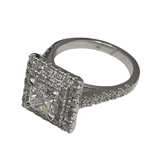 18ct White Gold Ring 1.98ct TDW 6.99gms Diamond Cluster Valuation Piece