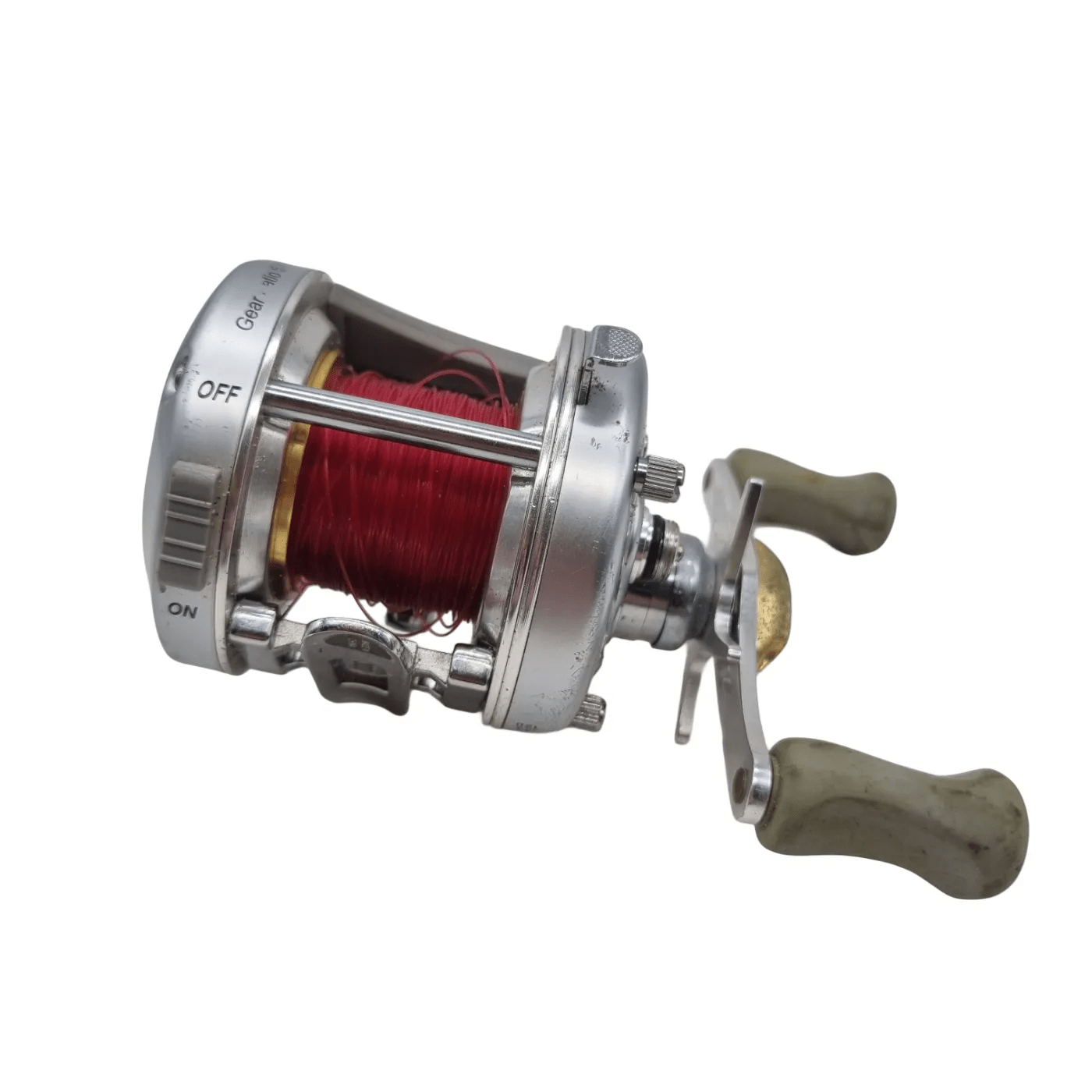 Shakespeare Caterra 3300 Baitcasting Fishing Reel (WR)