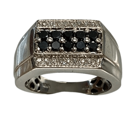 Mens 10ct White Gold Signet Ring Featuring 10x 0.03ct Black Diamonds. Size 10.5