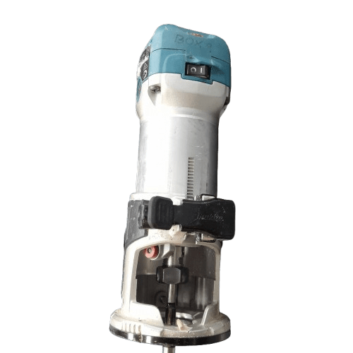 Makita 6.35mm (1/4″) 710W Router RT0700CX