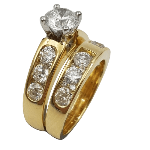 Ladies 18ct Yellow Gold 2 Piece Diamond Ring with 33 Diamonds 0.85CT Diamond 2.7CT TDW 10.95 Grams With Valuation