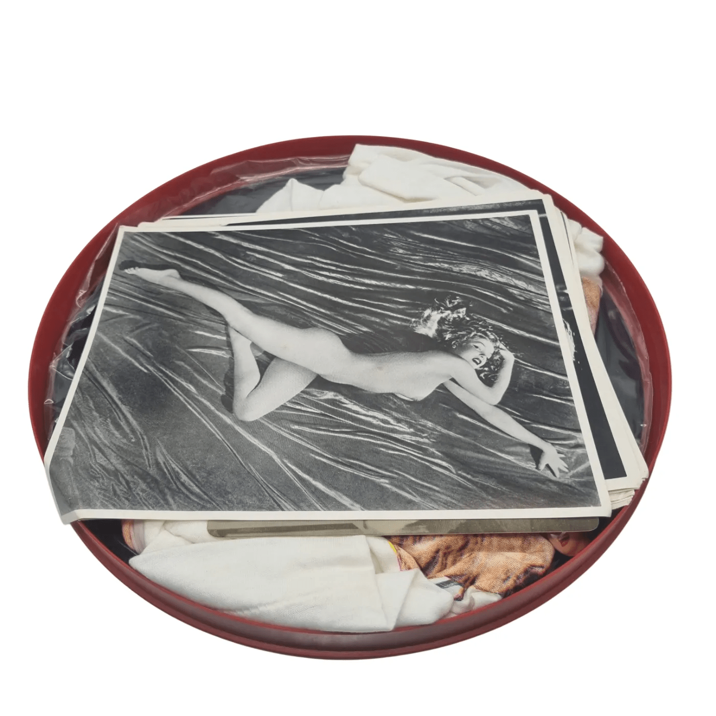 1972 Remember Marilyn Limited Canister Red By Marilyn Monroe LP Vinyl – Includes: Marilyn LP, 4-Colour T-Shirt, Button, Pop Out Switch Card, 10 Glossies