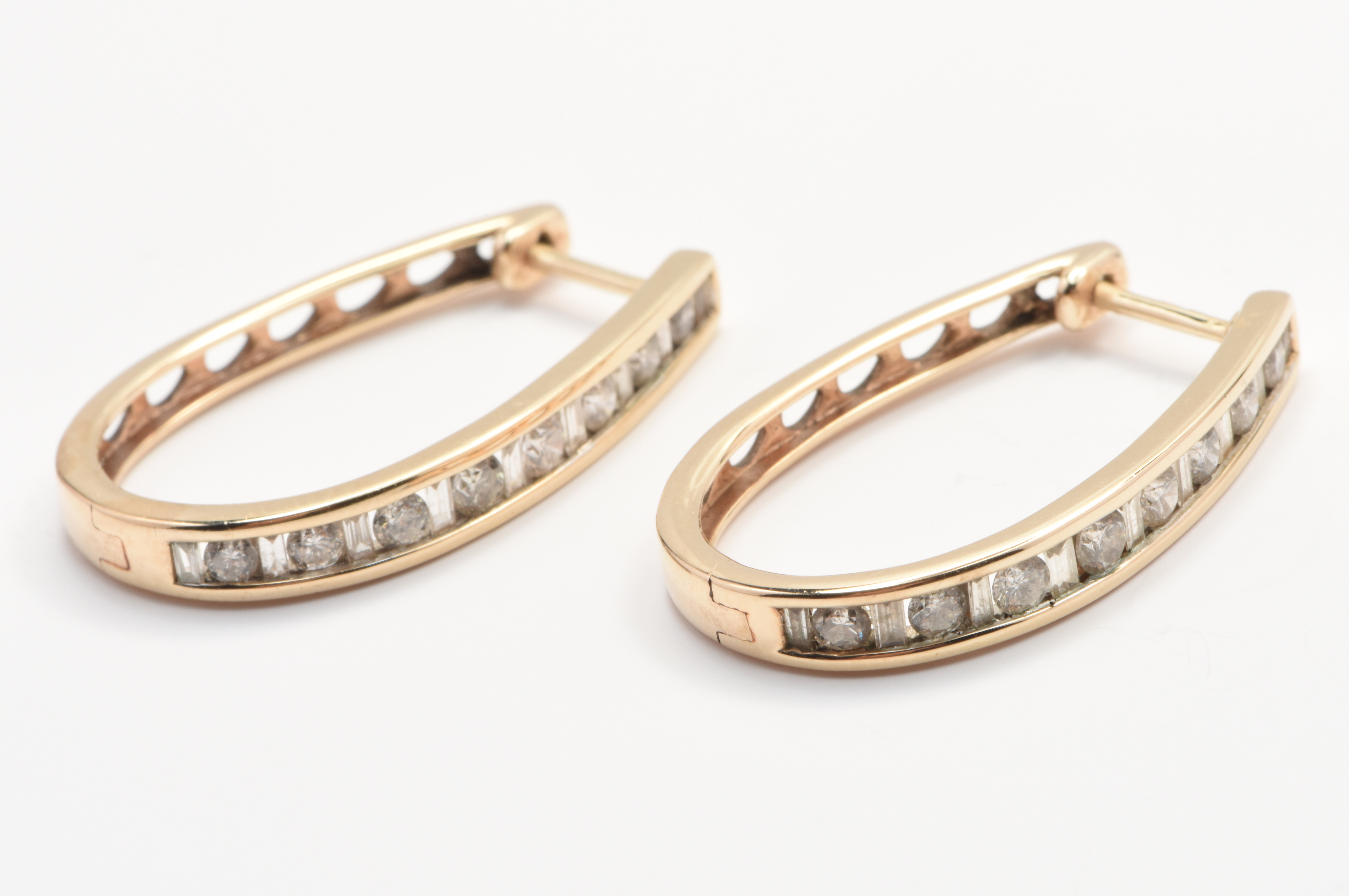 Ladies 9ct Yellow Gold 34 Diamond Hoop Earrings TDW 1.00ct