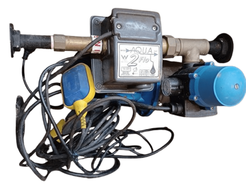 Water Pump Aqua 2 Flow in a case **Pick Up Only**