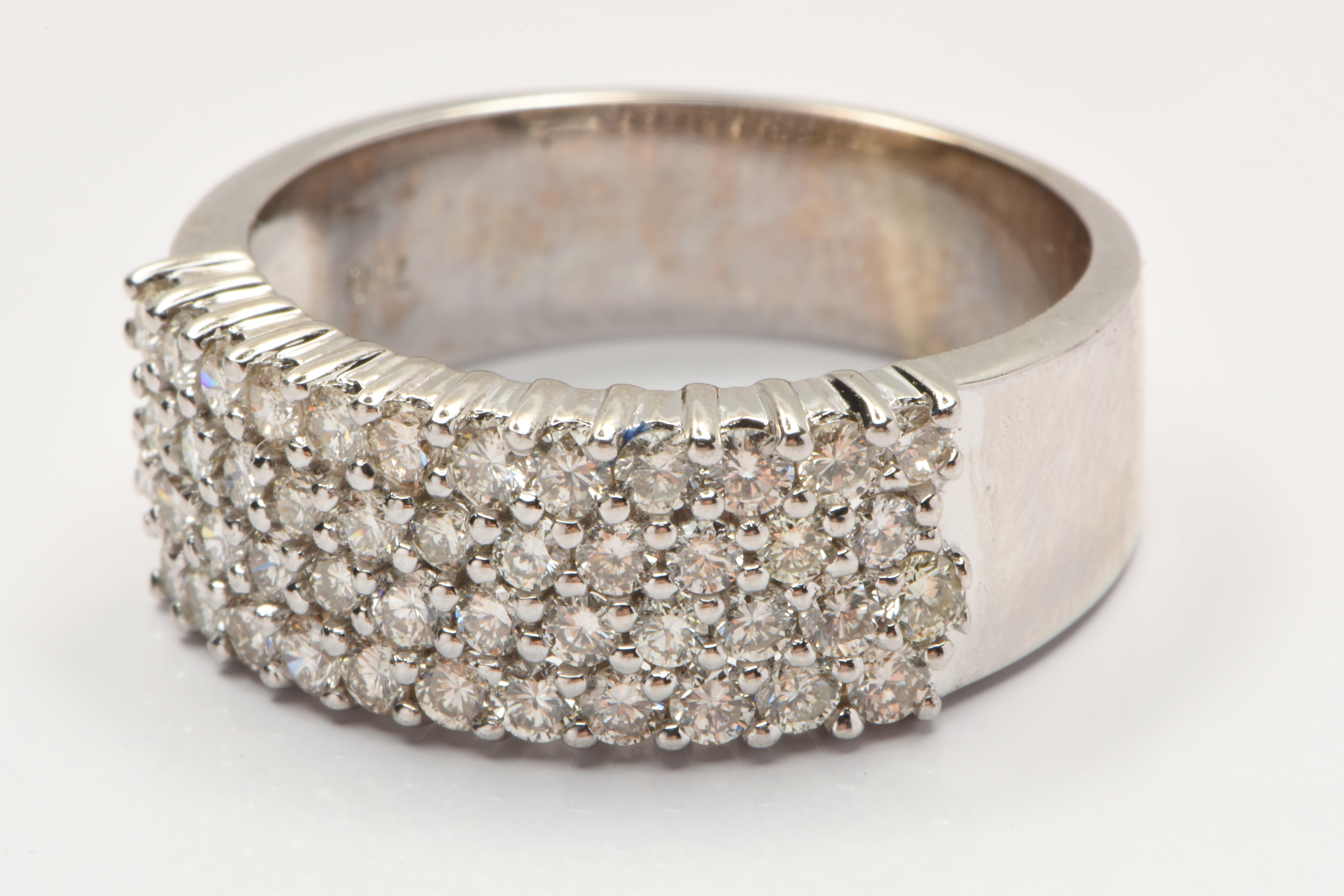 Unisex 18ct White Gold Diamond Ring with 46 Diamonds 1.00CT TDW 7.07 Grams With Valuation