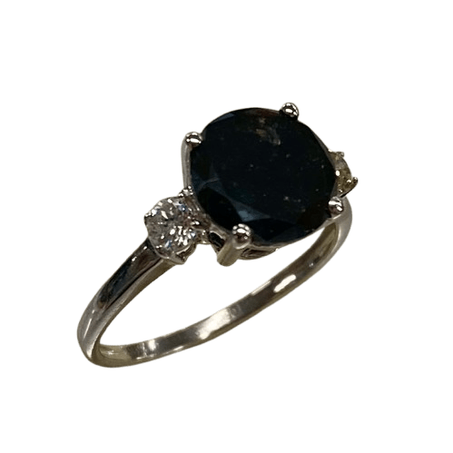 Ladies 14ct White Gold 3 Stone Diamond Ring. Single Round Brilliant 4 Claw Set Black Treated Diamond. With 2 Round Brilliant Cut Diamonds 4 Claw Set Stones On Shoulders. TDW 2.47ct. Size L/6 . With Valuation Certificate – (NG 146321)