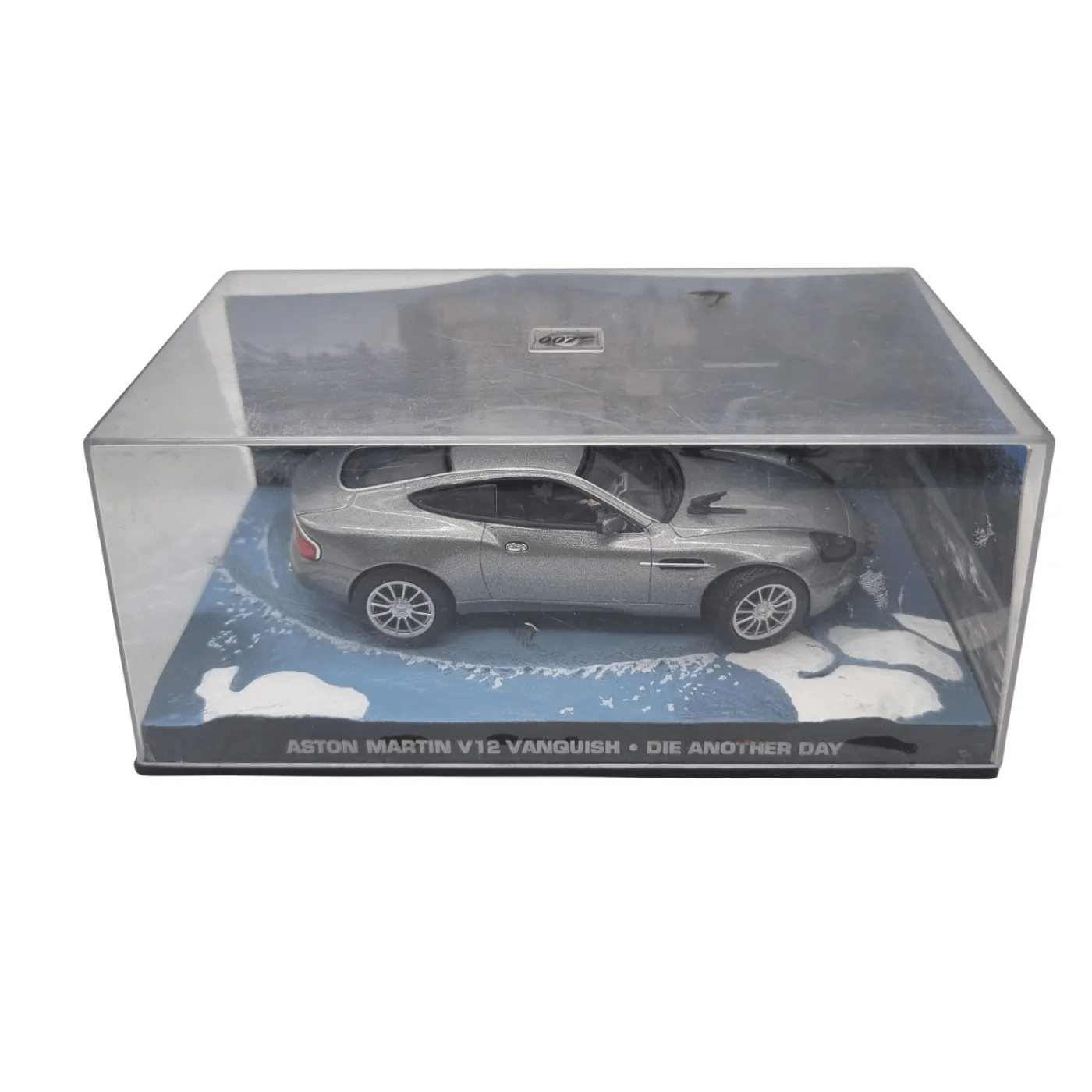 007 Aston Martin V12 Vanquish Model Car – Display Case Edition