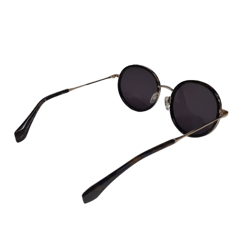 Vivienne Westwood 54021/140 Sunglasses No Case
