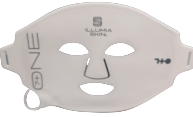 Illumiaskin 7+ One White Face Mask V02