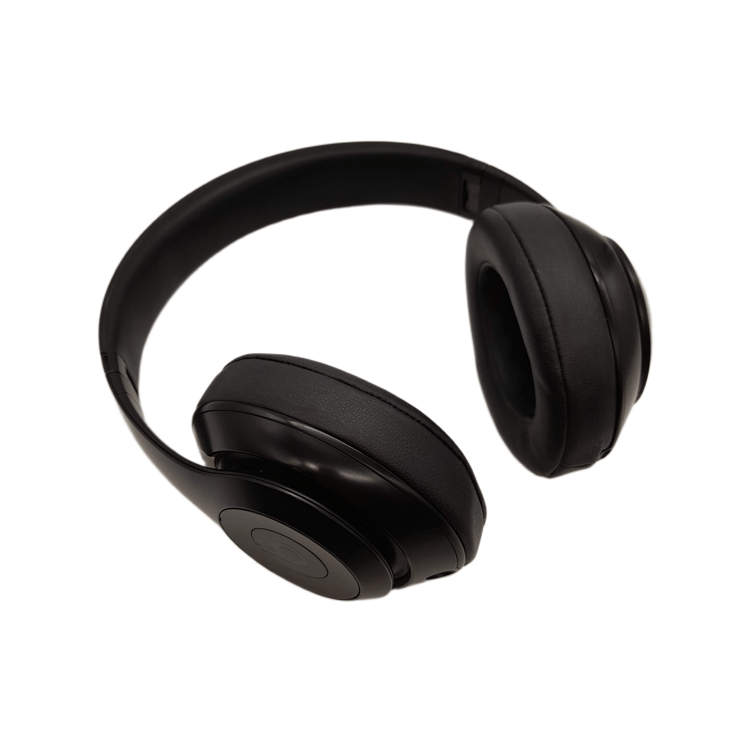 Beats Studio3 Wireless Over-Ear Headphones – With Case & Charging Cords (WR 1351419)