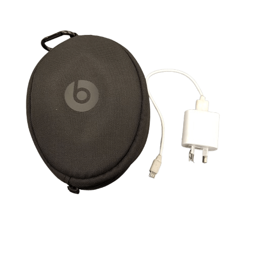 Beats Solo 3 Headphones A1796 With Case And Charger