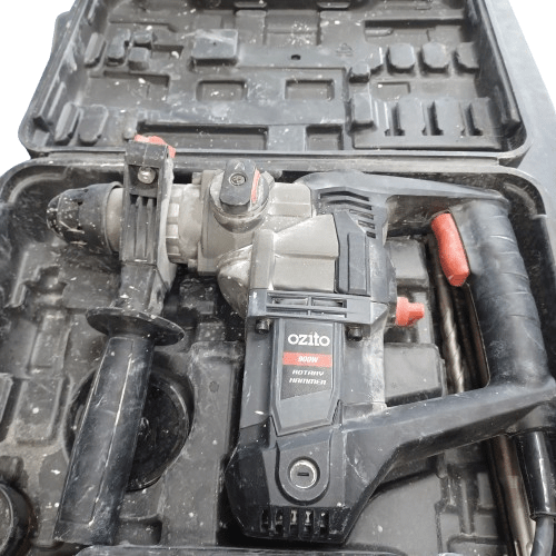 Ozito 900W 3.5J Rotary Hammer Drill Kit (LE)