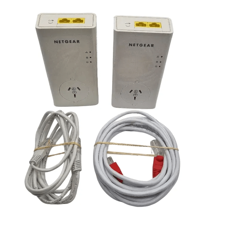 Netgear Powerline Extender PL2000 2000Mbps Wall-plug With Extra Outlet + Cords