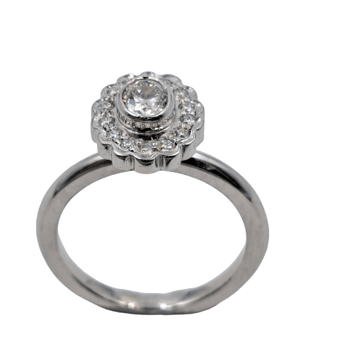 Ladies 18ct White Gold Diamond Cluster Ring with 15 Diamonds 5.45 Grams with Valuation Size L