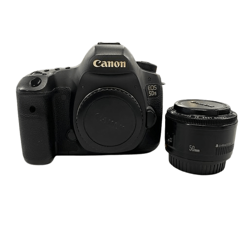 Canon 5DS EOS DSLR Camera. With Standard Lens, Extra Battery and Charger and Carry Strap (NG1348308)