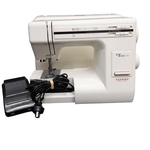 Janome MW3018 My Excel 18W Sewing Machine With Power And Pedal