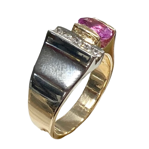 Ladies 14ct Yellow & White Gold. Yellow Gold Channel Oval Sapphire With 5 White Gold Round Brilliant Cut Diamonds. TDW 0.25ct & 1x 1.10ct. Size P. With Valuation Certificate.