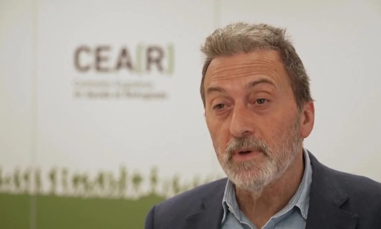 NGO welcomes Spain’s 'straightforward' migrant regularization process NGO welcomes Spain’s 'straightforward' migrant regularization process