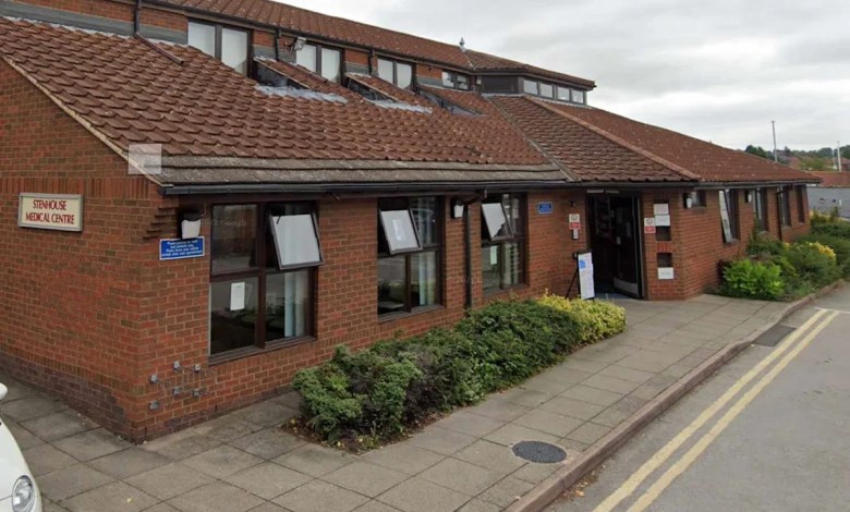 Doctor Suspended After Scheduling Fake End of Day Appointments to Avoid Being Late to Pick Up Her Kids Doctor Suspended After Scheduling Fake End of Day Appointments to Avoid Being Late to Pick Up Her Kids